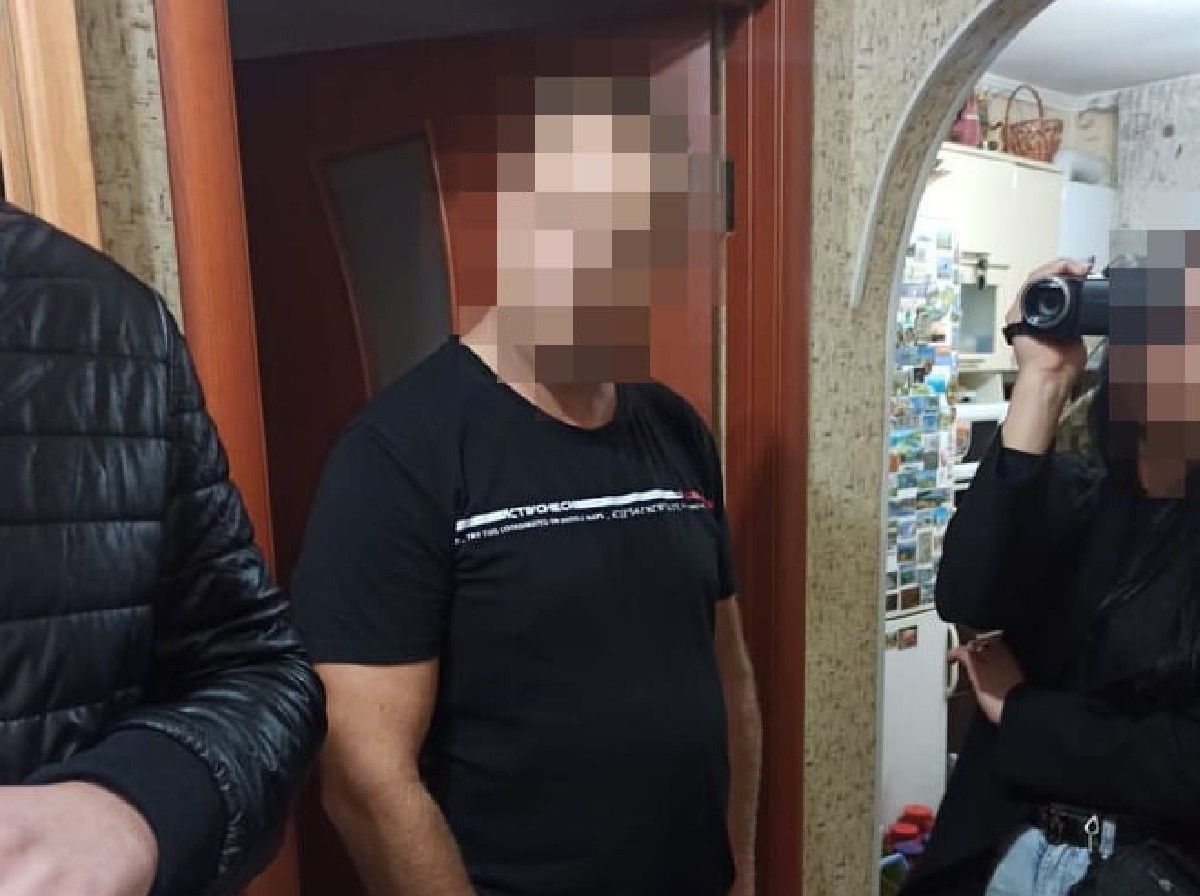 Поліція затримала трьох чоловіків за вимагання біткойнів у тернопільського підприємця