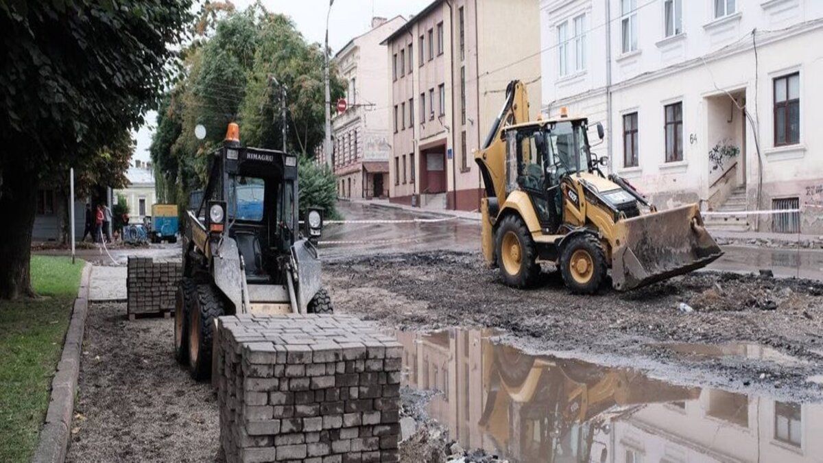 У центрі Чернівців на місяць обмежать рух декількома ділянками
