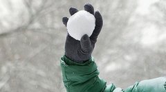 Через банальну сніжку 12-річний хлопчик мало не втратив ногу