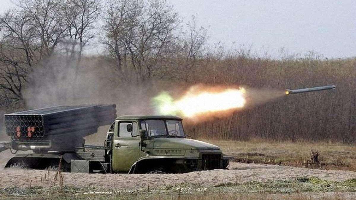 Патрулі ОБСЄ зафіксували на Луганщині десятки російських танків та «Градів»