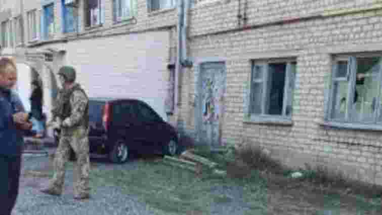На Донбасі бойовики обстріляли Щастя та поранили голову місцевої ВЦА