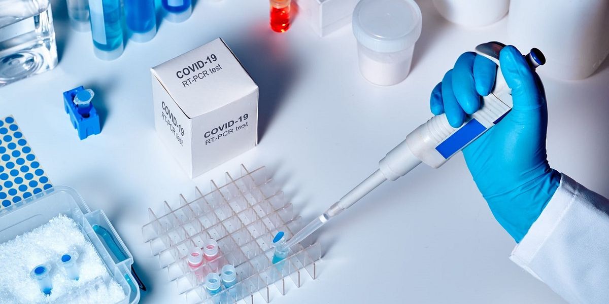 Ліжка у ковідних лікарнях Львова  стрімко заповнюються новими хворими

