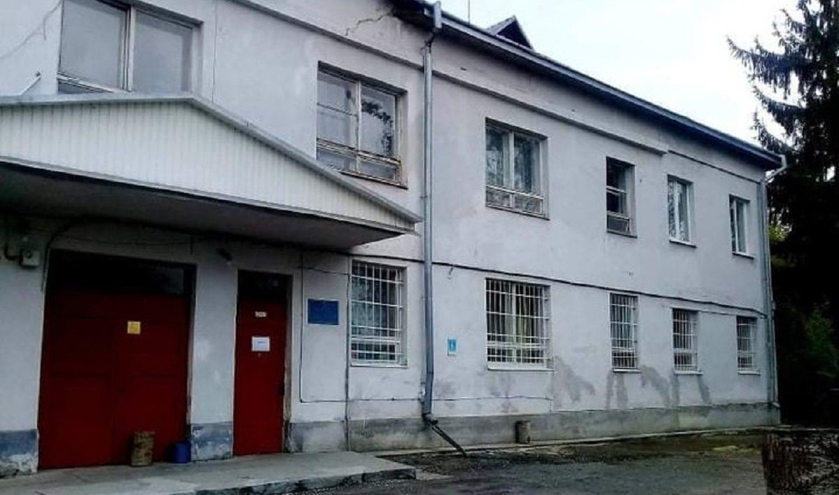 Чиновників Львівської РДА розташують у колишньому шкірвендиспансері