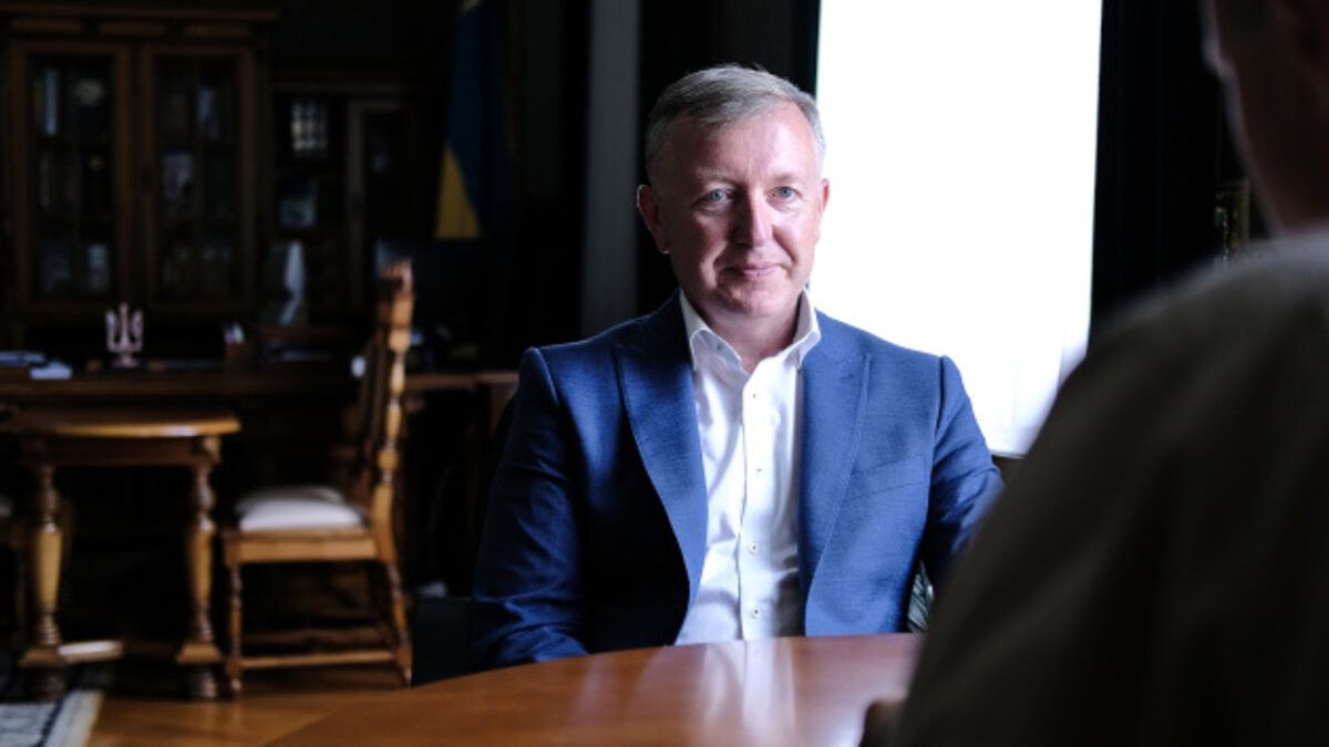 Депутати райради висловили недовіру голові Чернівецької ОДА Сергію Осачуку