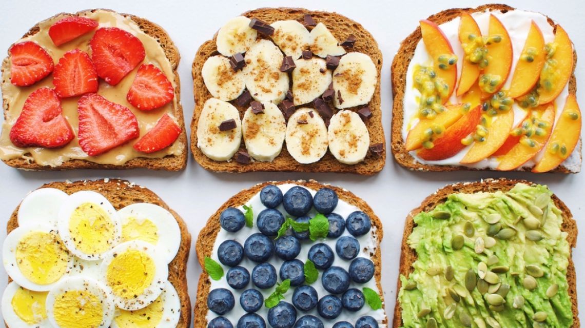 Врачи назвали 10 самых полезных завтраков