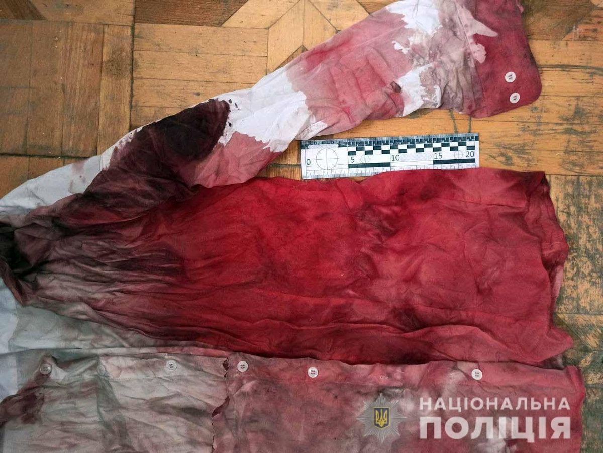 Після сільських хрестин на Рівненщині 21-річний чоловік напав з ножем на кума
