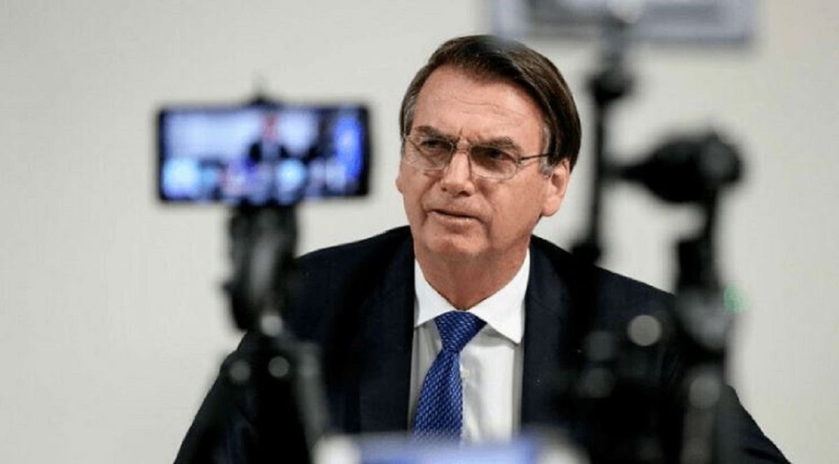 Невакцинованого президента Бразилії не пустили в нью-йоркський ресторан