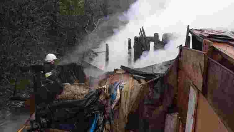 Внаслідок масштабної пожежі у Болехові згорів ромський табір