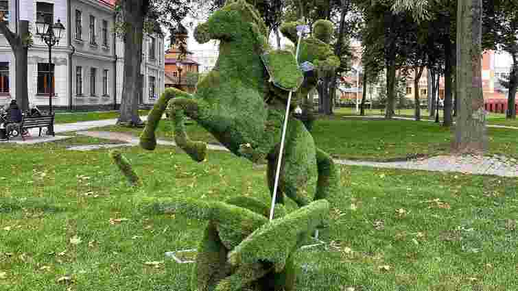 У Володимирі-Волинському відкрили парк вічнозелених скульптур