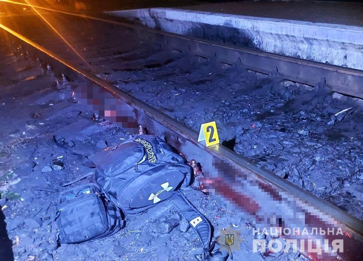 При спробі вчепитися за вагон на станції у Сарнах загинув 38-річний чоловік