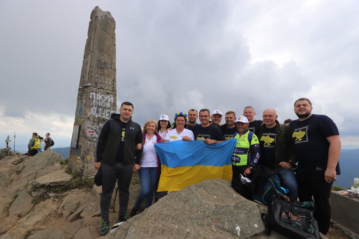 Львівська облрада відмовилась пояснити доречність витрат на похід депутатів у гори