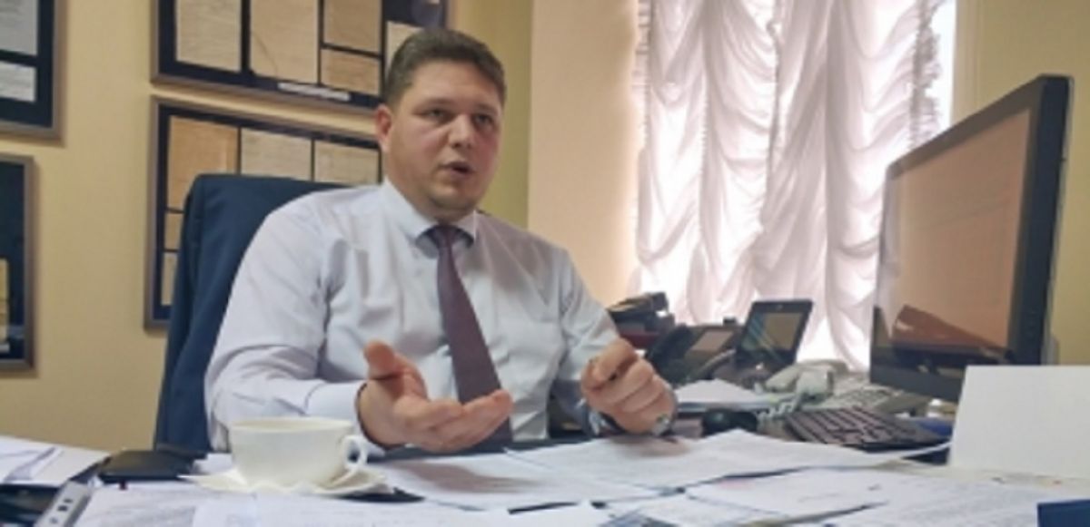 Уряд звільнив голову Державної міграційної служби
