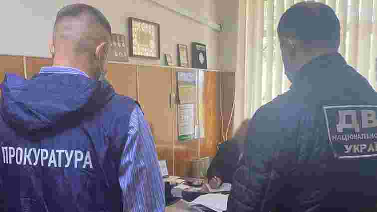 На Харківщині поліцейському вручили підозру в катуванні чоловіка та звільнили зі служби