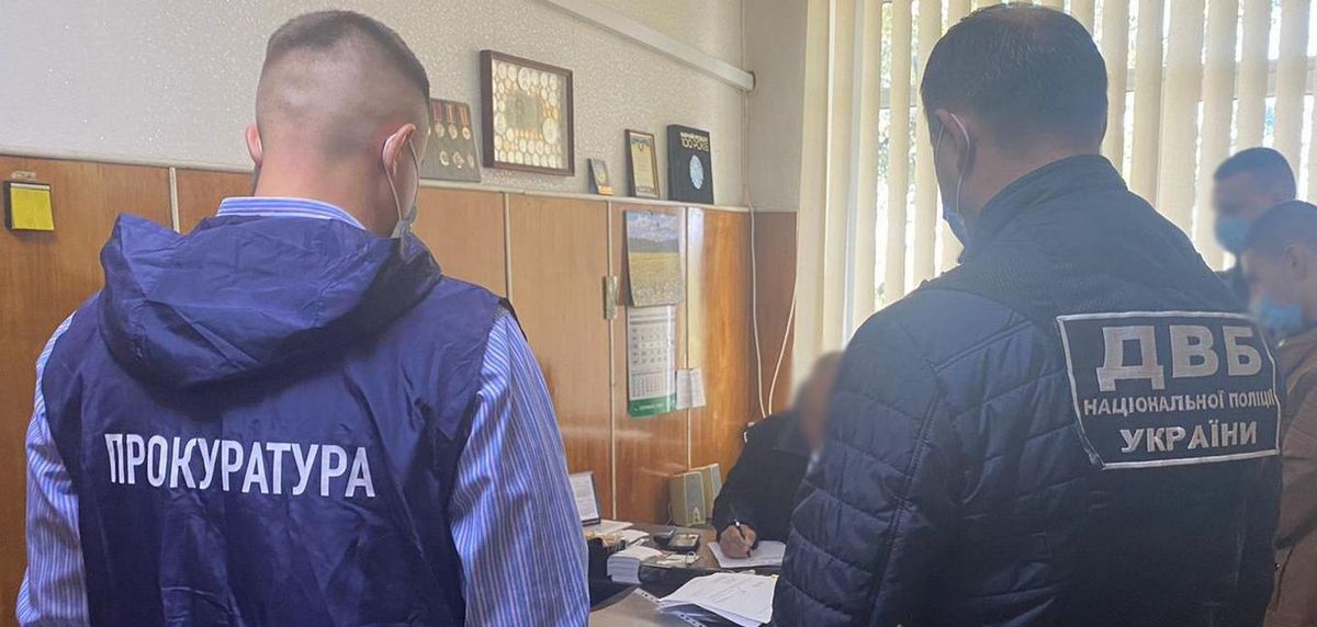 На Харківщині поліцейському вручили підозру в катуванні чоловіка та звільнили зі служби