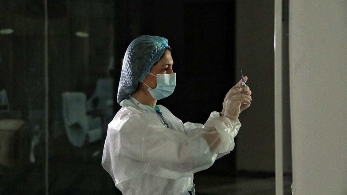 МОЗ затвердило наказ про обов'язкову вакцинацію вчителів і чиновників 