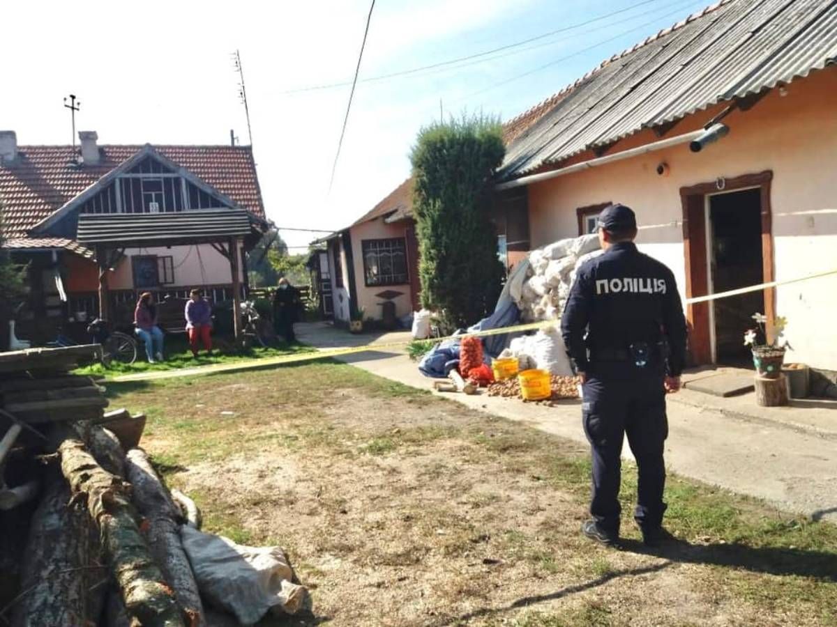 Прикарпатець убив колишню дружину і наклав на себе руки