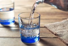 Міф про 8 склянок води. Скільки і що варто пити?