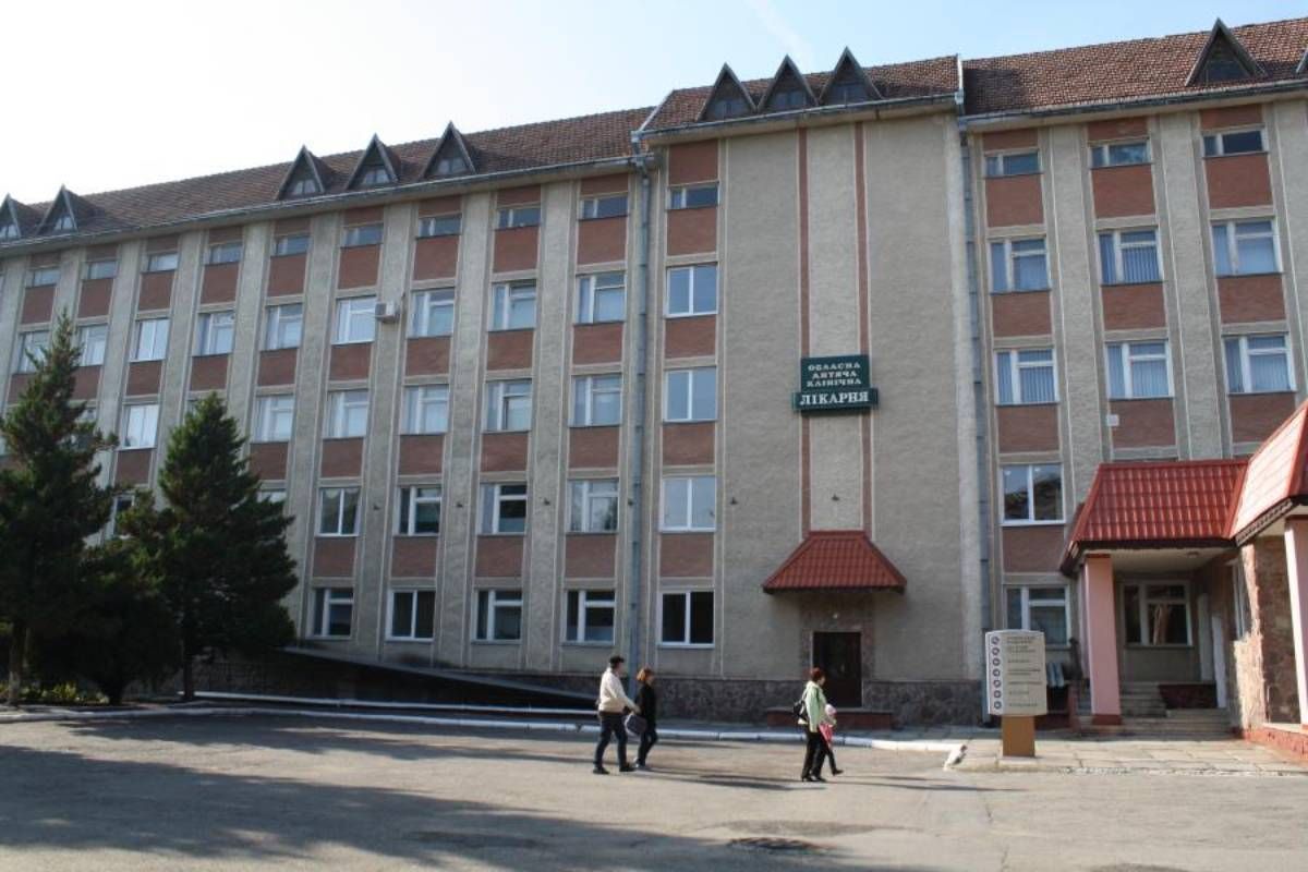 Поблизу Болехова мотоцикліст наїхав на 14-річну дівчину