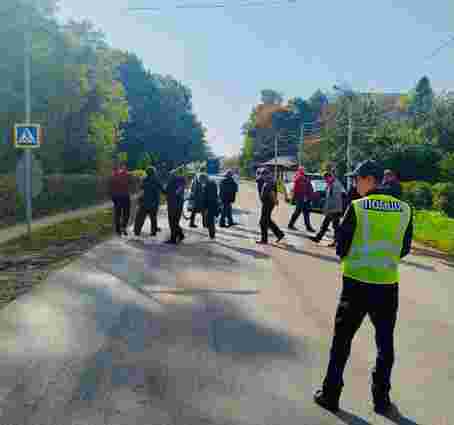 У Болехові протестувальники знову перекрили дорогу до Стрия