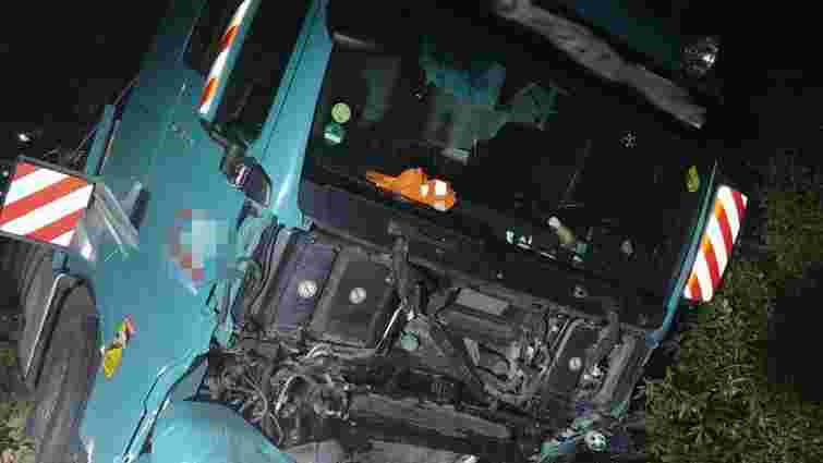 У лобовій аварії з вантажівкою загинули водій та пасажирка легковика з Рівненщини