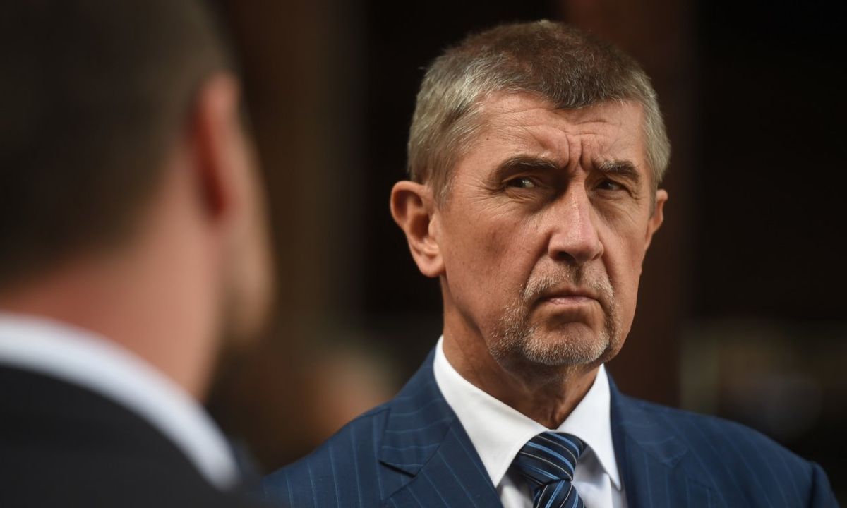 Поліція розслідуватиме причетність прем'єра Чехії до офшорів Pandora Papers