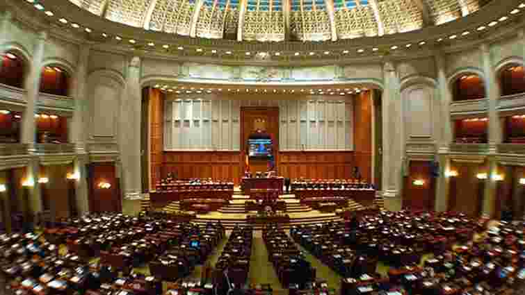 У Румунії парламент висловив недовіру уряду Флоріна Кици