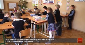 У трьох львівських школах учні навчаються стоячи