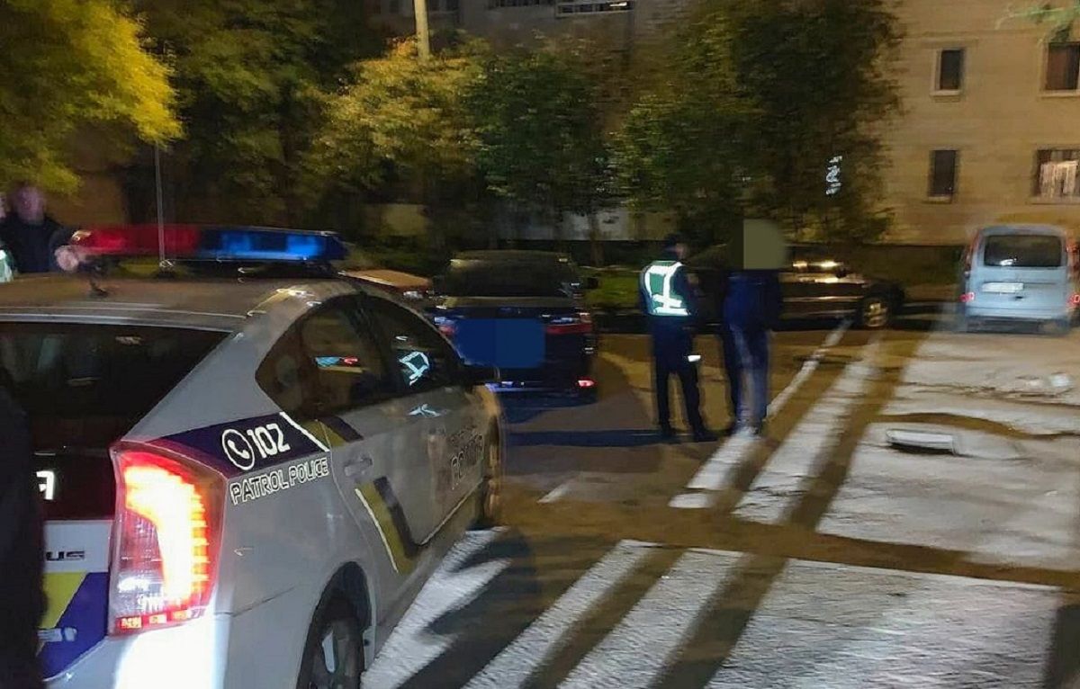 П’яний 52-річний львів'янин на Toyota Camry влаштував втечу від поліцейських