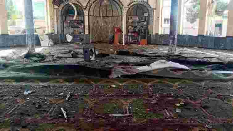 Унаслідок вибуху у мечеті в Афганістані загинули щонайменше 15 людей
