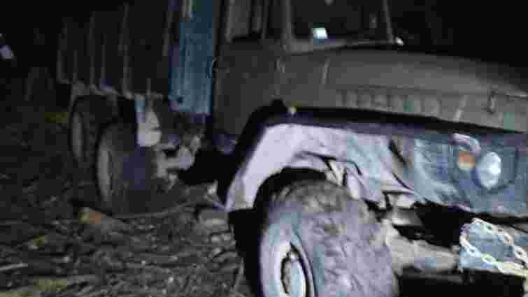 Під час переїзду гірської дороги на Закарпатті загинув 43-річний пасажир вантажівки