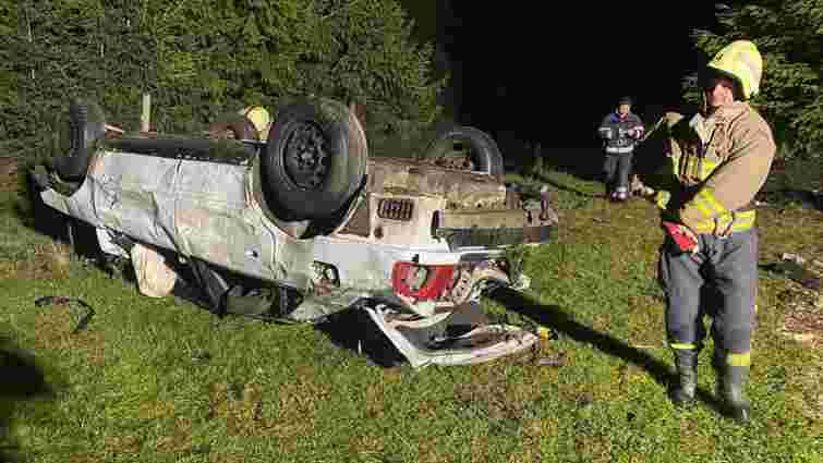 П’яний водій Audi A4 перекинувся зі сім’єю  на Закарпатті, загинув підліток