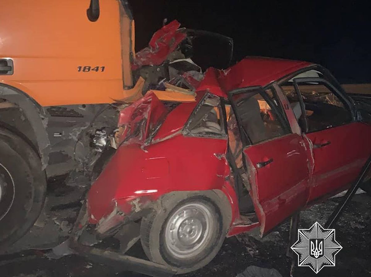У нічній ДТП з фурою загинув 60-річний рівненський військовий медик