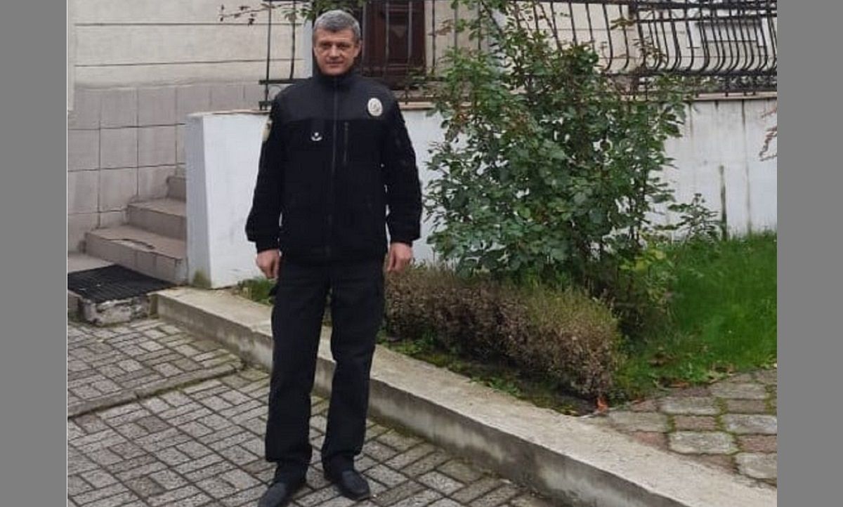 Львівський поліцейський виніс з палаючого будинку двох пенсіонерів