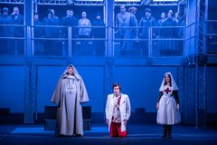 Габсбург у вишиванці