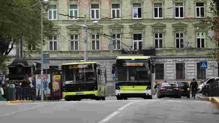 Частина громадського транспорту Львова змінить маршрути