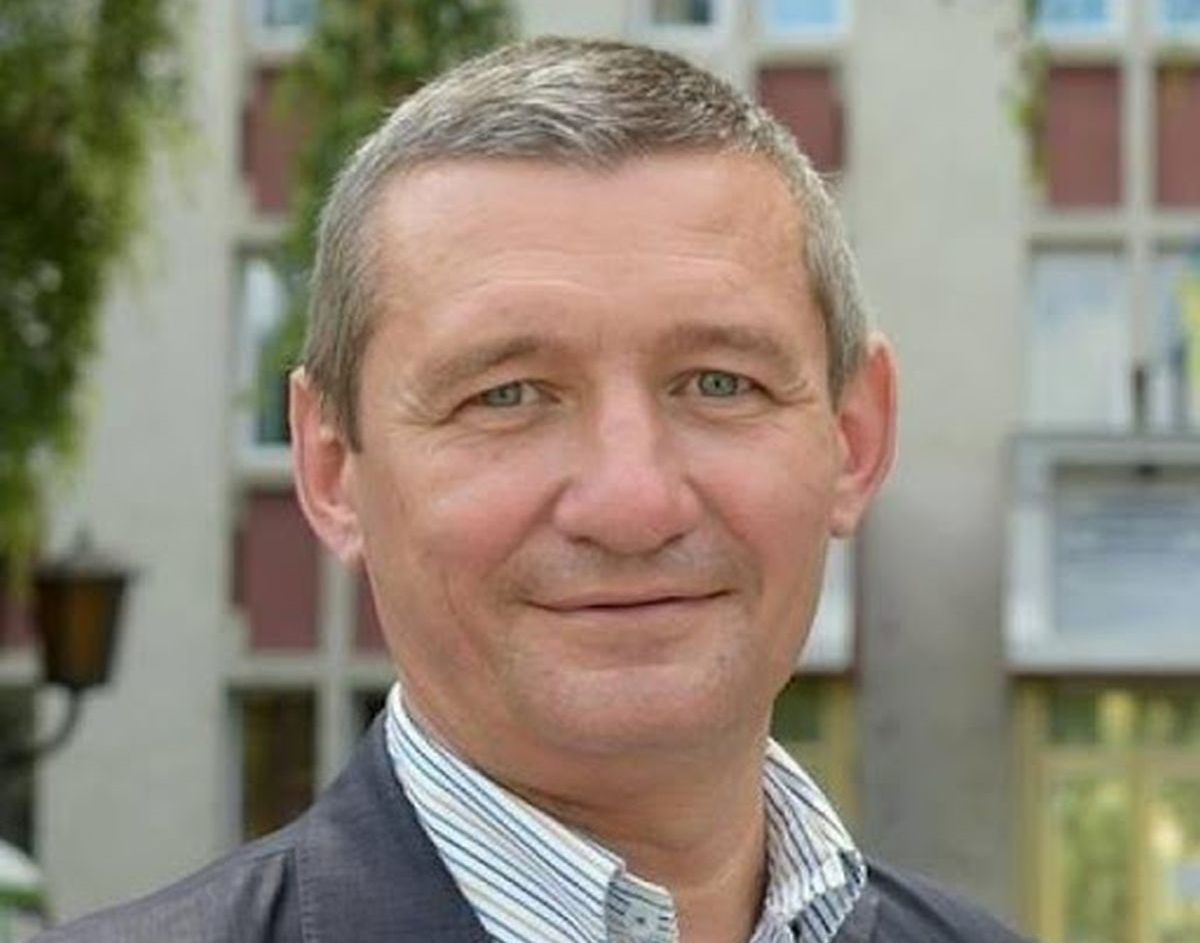 Звільнений за невиплату зарплат головлікар з Рівного поновився через суд
