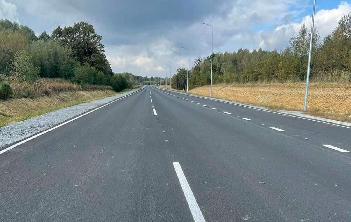 На прикордонній дорозі Грушів-Немирів збудували додаткову смугу руху