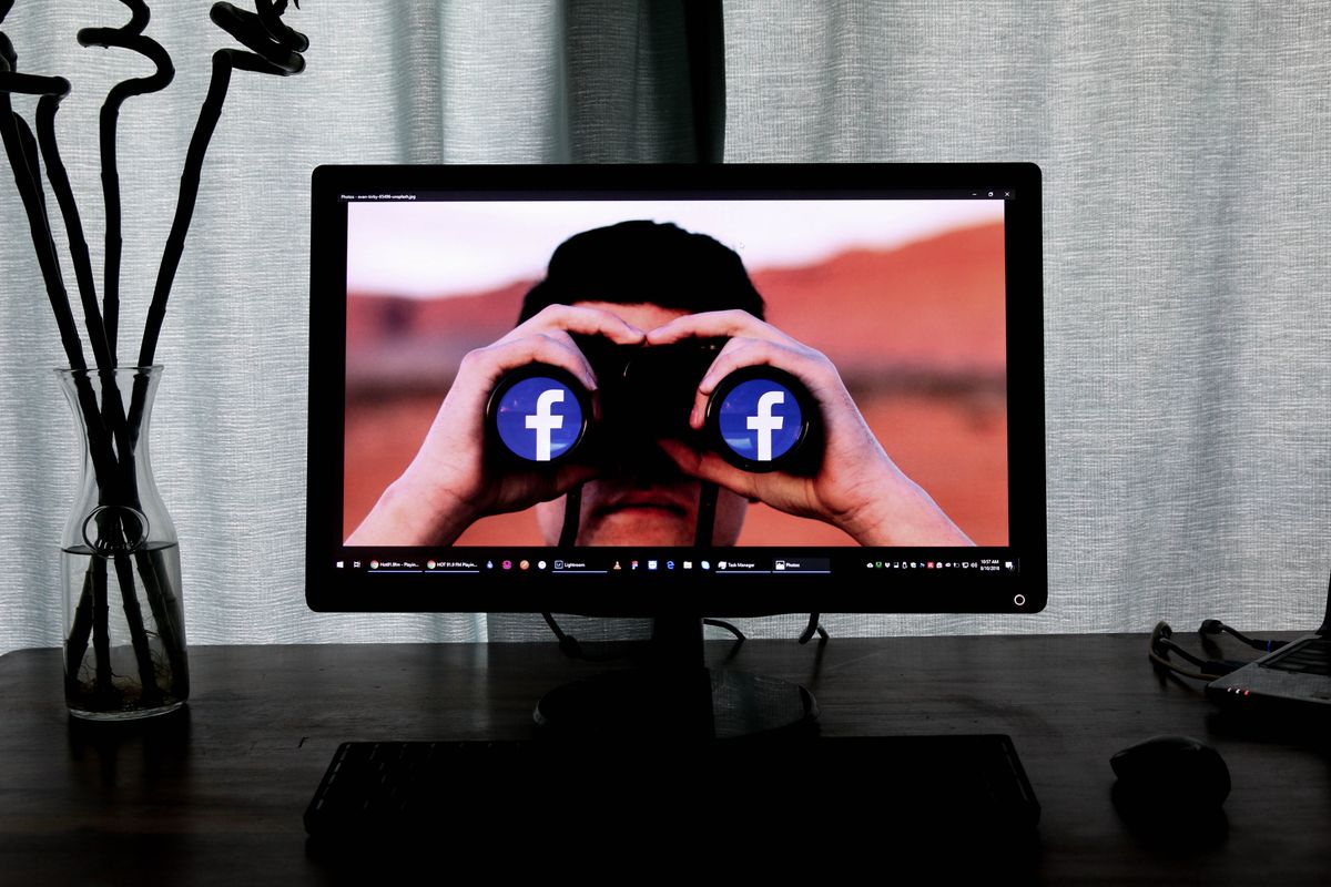 Facebook нам бреше