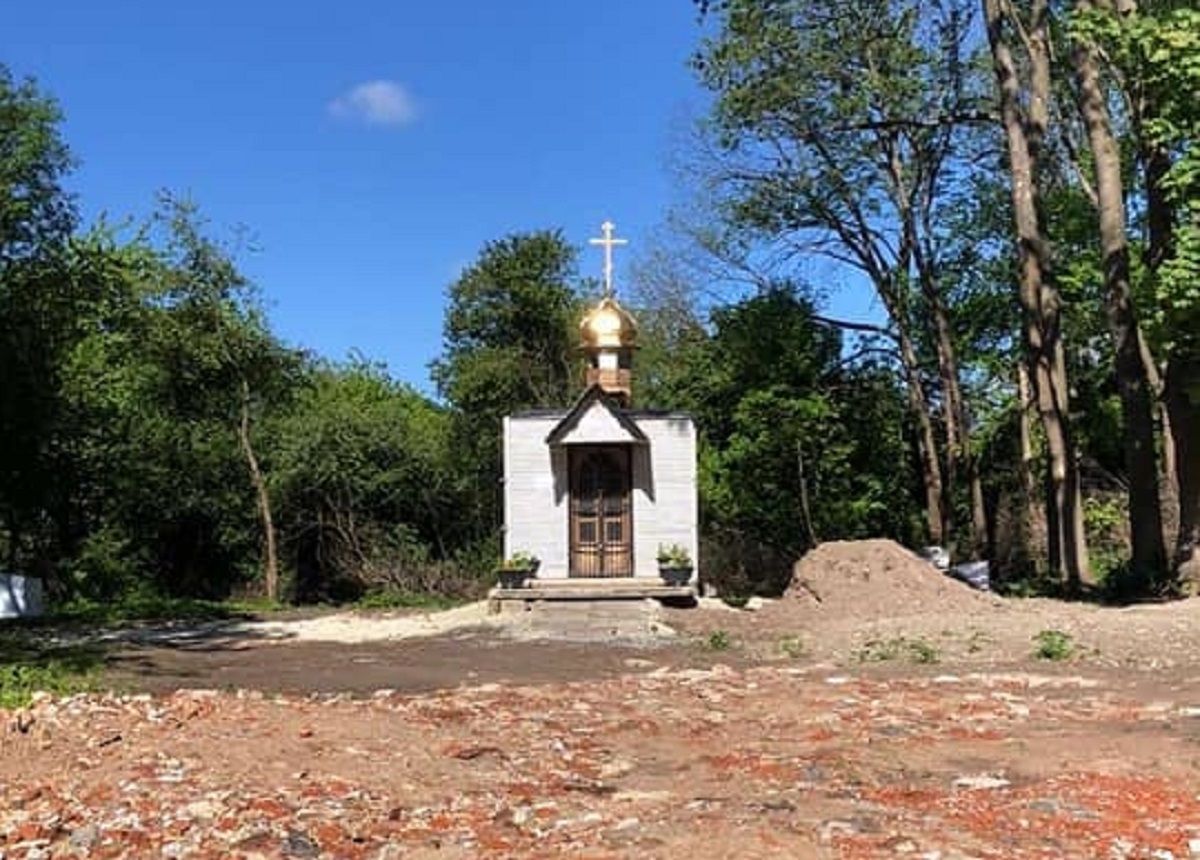 Львівська мерія дала тиждень на демонтаж незаконної каплички ПЦУ