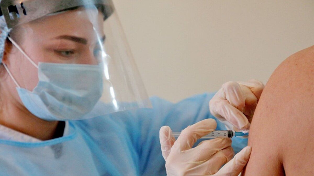 За минулу добу від ковіду вакцинували рекордну кількість буковинців