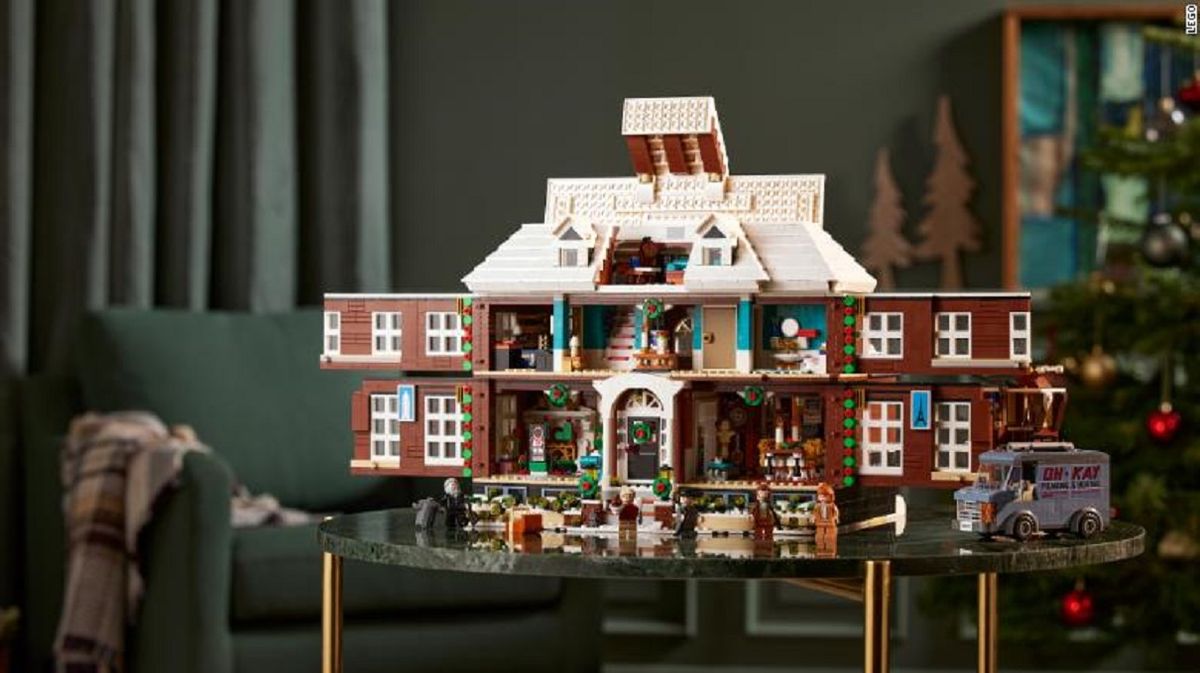 Українець розробив дизайн Lego за мотивами фільму «Сам удома»