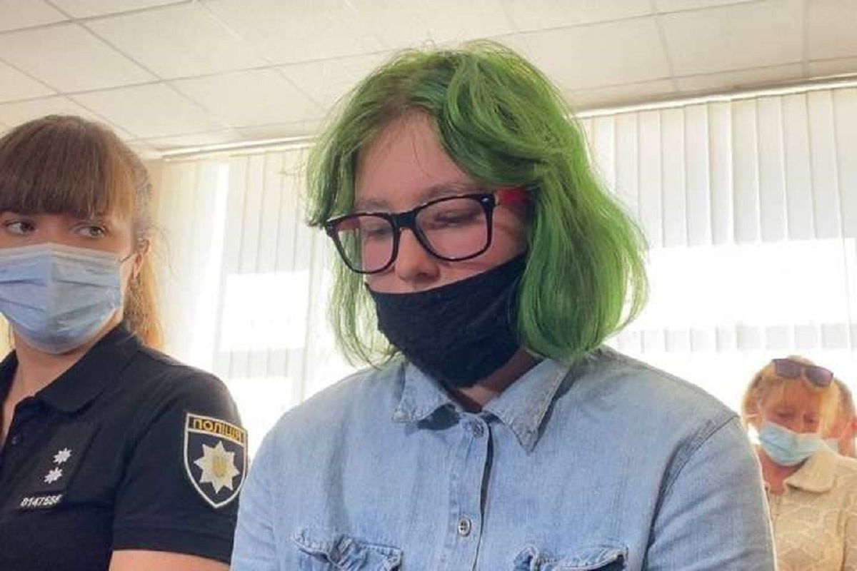 19-річну нападницю з арбалетом у Полтаві перевели до психлікарні