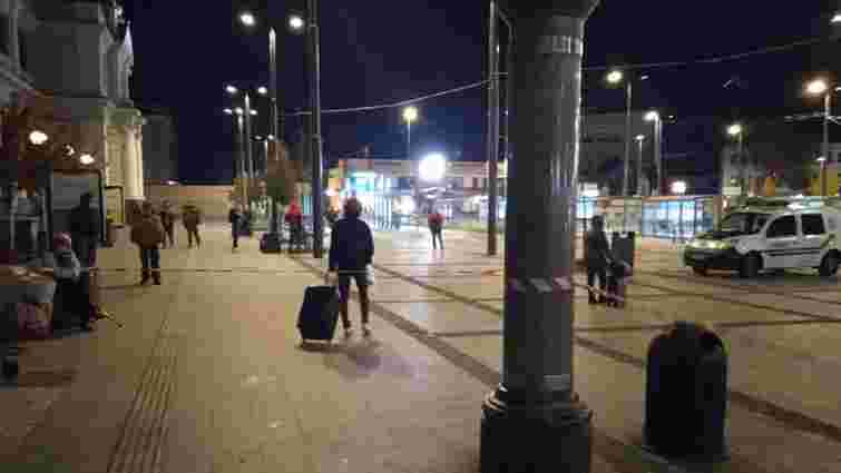 34-річного чоловіка затримали за «замінування» вокзалу та лікарні у Львові