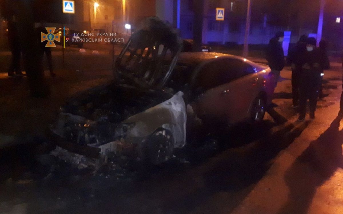 У Харкові підпалили Lexus чиновника Офісу генерального прокурора