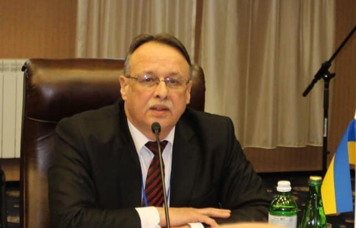 Раптово помер проректор Ужгородського університету Ігор Студеняк