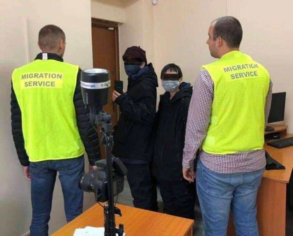 Винуватців пожежі в ужгородському хостелі на три роки видворили з України