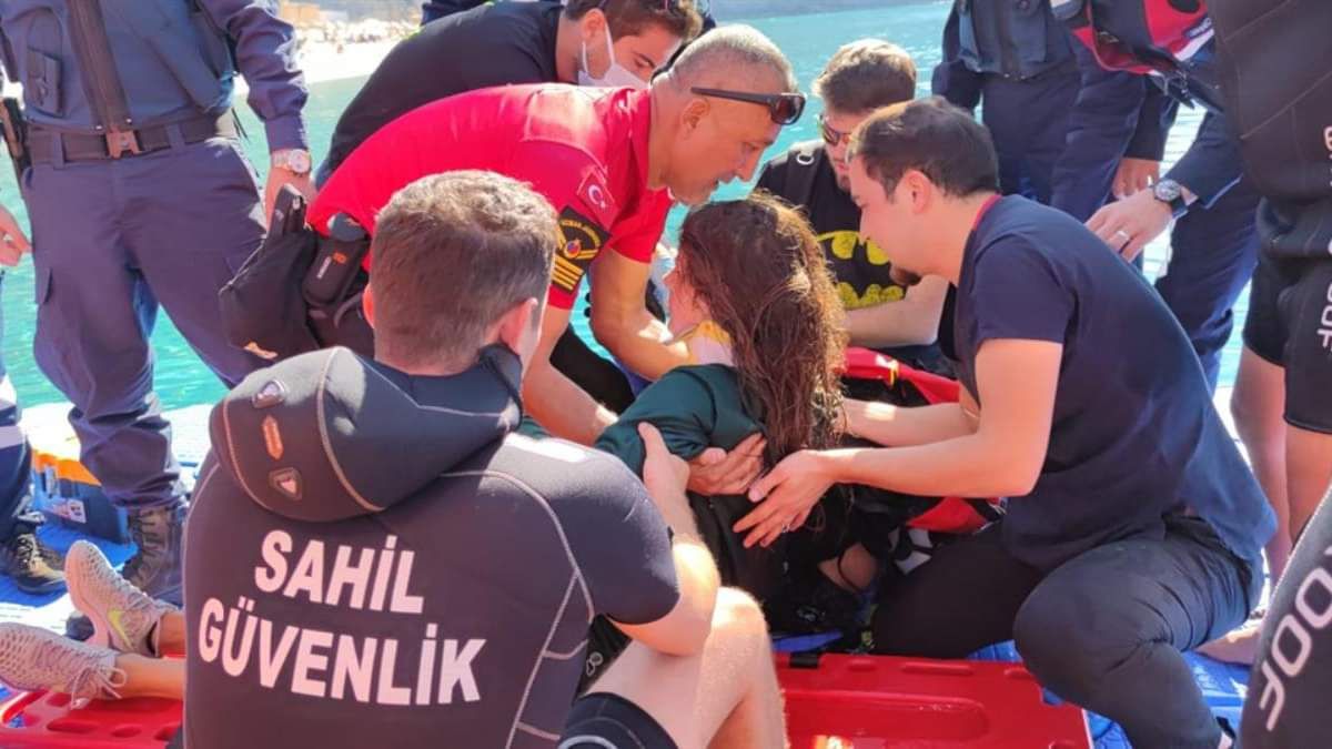 Українська парашутистка вижила після падіння з висоти 1700 метрів