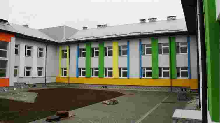 До кінця року у Гніздичеві завершать будівництво школи на 423 учні