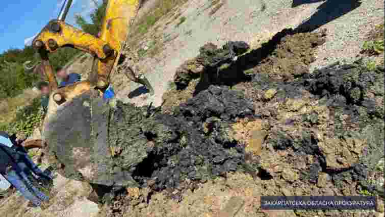 СБУ виявила масштабне забруднення землі на Закарпатті через трубопровід 