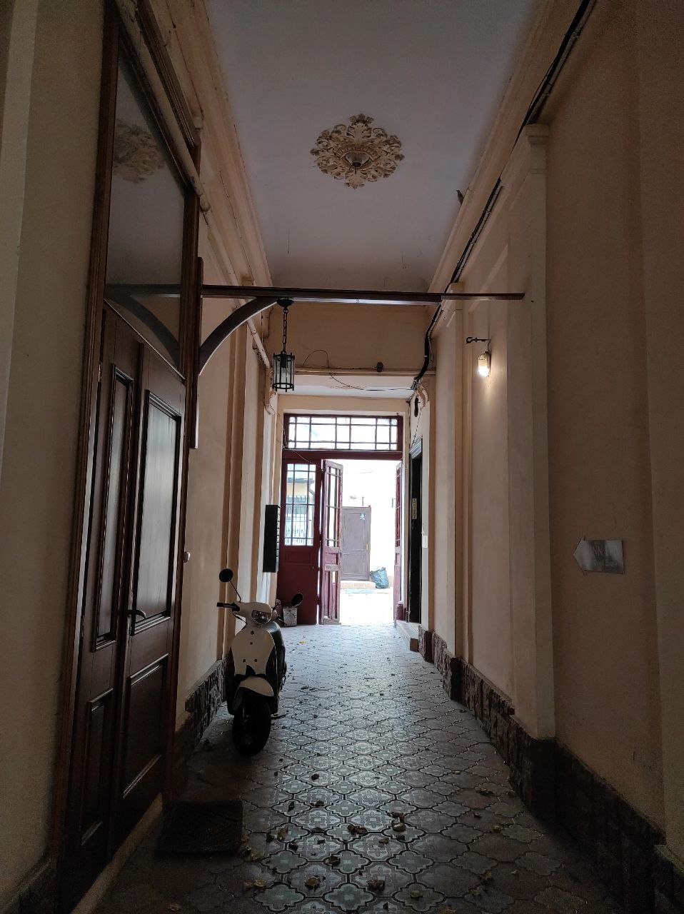 Всередині вілли Цетнерів